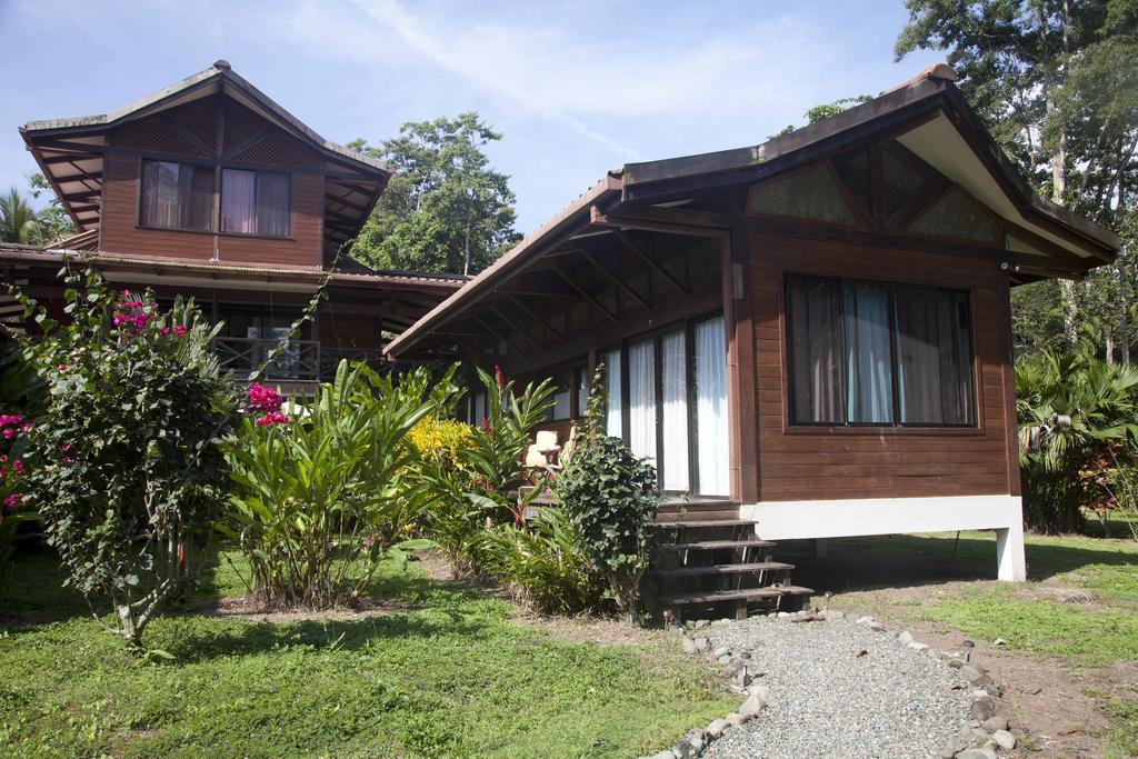 Kenaki Lodge Puerto Viejo de Talamanca Exterior photo